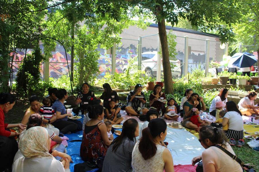Photo of participants in CPNP in a park